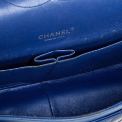 Pre Owned حقيبة شانيل ماكسي كلاسيك جلد أحمر لامع مبطن بقلاب مزدوج