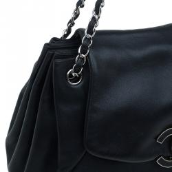 Pre Owned حقيبة يد شانيل طية أكورديون سنسيوال جلد ناعم أسود