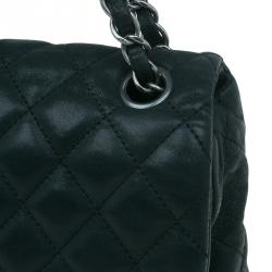 مملوكة مسبقًا Chanel Black Quilted Washed Leather Medium Iridescent Flap Bag