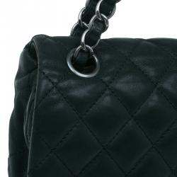 مملوكة مسبقًا Chanel Black Quilted Washed Leather Medium Iridescent Flap Bag