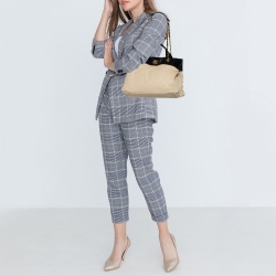 مملوكة مسبقًا Chanel Beige/Black Quilted Leather In The Mix Shopping Tote 