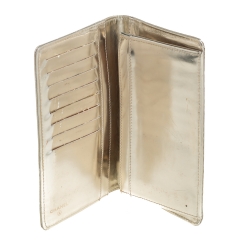 مملوكة مسبقًا Chanel Metallic Gold Cube Quilted Leather CC Bifold Wallet