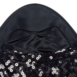 Pre Owned حقيبة كلتش شانيل هاف مون سي سي ترتر كحلي