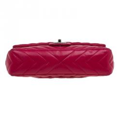 مملوكة مسبقًا حقيبة يد شانيل طية أمامية كلاسيك تقسيمات شيفرون جلد متوسطة 