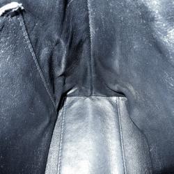 مملوكة مسبقًا حقيبة شانيل فينتدج جلد كافيار أسود للكتف