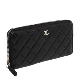 Pre Owned Chanel Black Quilted Leather CC Zip Around Wallet