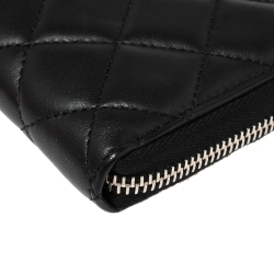 Pre Owned Chanel Black Quilted Leather CC Zip Around Wallet
