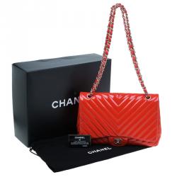 Pre Owned حقيبة يد شانيل كلاسيك جامبو تقسيمات شيفرون جلد لامع وردي محمر 