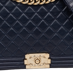 مملوكة مسبقًا Chanel Navy Blue Quilted Glazed Leather Large Boy Flap Bag