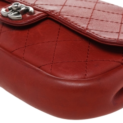 Pre Owned حقيبة شانيل جلد مبطن أحمر بقلاب واحد 