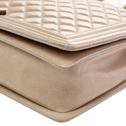 Pre Owned حقيبة شانيل بوي جلد مبطن بيج بقلاب كبيرة 