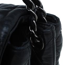 Pre Owned حقيبة يد شانيل ماكسي 3 آكورديون بقلاب جلد خروف مبطن سوداء