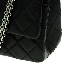 Pre Owned حقيبة شانيل ريشيو 2.55 كلاسيك 255 جلد أسود مبطن بقلاب