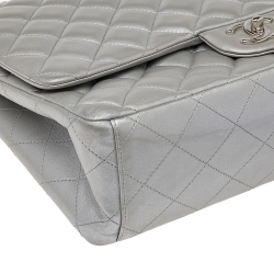 Pre Owned Chanel Silver Quilted Leather Maxi Classic Double Flap Bag