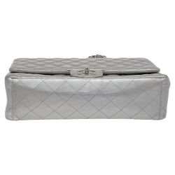 Pre Owned Chanel Silver Quilted Leather Maxi Classic Double Flap Bag