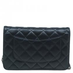 مملوكة مسبقًا محفظة شانيل جلد أسود كافيار مبطن بسلسلة
