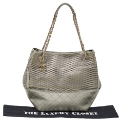 Pre Owned حقيبة يد توتس شانيل أب إن ذا آير جلد مثقب رصاصي 