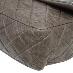 Pre Owned Chanel Beige Quilted Glazed Leather Medium Castle Rock Top Handle Bag
