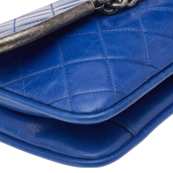 Pre Owned Chanel Blue Quilted Leather CC Chain Flap Wallet