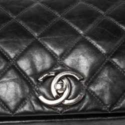 مملوكة مسبقًا حقيبة شانيل بونديشري بقلاب جلد مبطن رصاصية