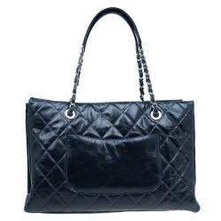 مملوكة مسبقًا حقيبة شانيل لارج غراند شوبر جلد أزرق داكن لامع مجعد XL