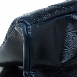 مملوكة مسبقًا حقيبة شانيل لارج غراند شوبر جلد أزرق داكن لامع مجعد XL