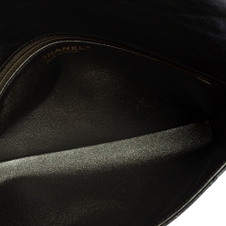 مملوكة مسبقًا Chanel Metallic Grey Quilted Leather Reissue Clutch