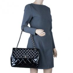 Pre Owned Chanel Black Patent Leather Quilted Flap Bag