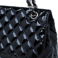 Pre Owned Chanel Black Patent Leather Quilted Flap Bag