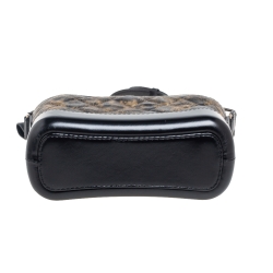 Pre Owned Chanel Black/Gold Quilted Leather Small Gabrielle Hobo