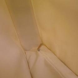 Pre Owned حقيبة شانيل نايلون أصفر و عاجي