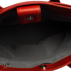 Pre Owned حقيبة يد توتس شانيل سيرف جلد برتقالي 