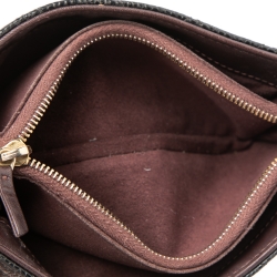 مملوكة مسبقًا Chanel Black Caviar Quilted Leather CC Phone Holder Clutch