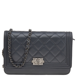 مملوكة مسبقًا Chanel Grey Quilted Leather Boy Wallet on Chain Bag