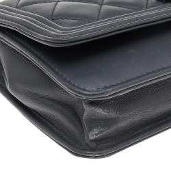مملوكة مسبقًا Chanel Grey Quilted Leather Boy Wallet on Chain Bag