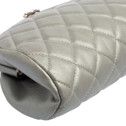 Pre Owned حقيبة كلتش شانيل تايمليس جلد كافيار مبطن فضي