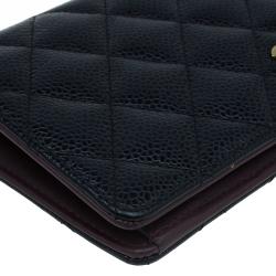 Pre Owned Chanel Black Quilted Caviar Bi-Fold Wallet