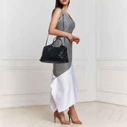 Pre Owned Chanel Black Iridescent Quilted Leather Small Sea Hit Bag