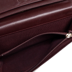 مملوكة مسبقًا محفظة شانيل كونتيننتال ين جلد مبطن أسود