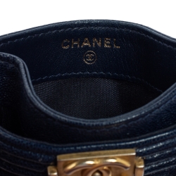 مملوكة مسبقًا حافظة بطاقات شانيل بوي جلد أزرق