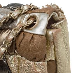 Pre Owned حقيبة شانيل قلاب رويال باتشورك كلاسيك جلد ذهبي ميتالك