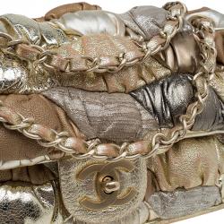 Pre Owned حقيبة شانيل قلاب رويال باتشورك كلاسيك جلد ذهبي ميتالك