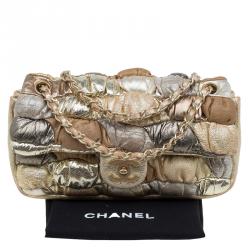 Pre Owned حقيبة شانيل قلاب رويال باتشورك كلاسيك جلد ذهبي ميتالك