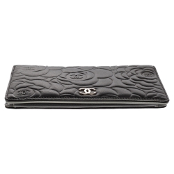 Pre Owned Chanel Black Camellia Embossed Leather Yen Continental Wallet