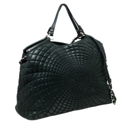 Pre Owned Chanel Dark Green Quilted Iridescent Leather Large Sea Hit Tote