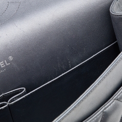 Pre Owned حقيبة شانيل ماكسي كلاسيك قلاب واحد جلد مبطن رصاصي