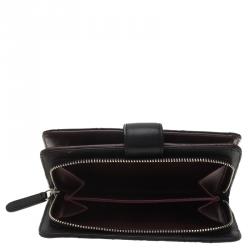 مملوكة مسبقًا محفظة صغيرة شانيل CC جلد أسود مبطن