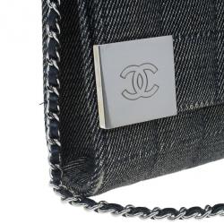 Pre Owned حقيبة كتف شانيل دينم أسود تصميم قالب الشيكولاتة طية أمامية