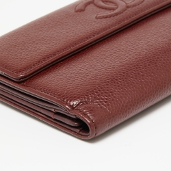 Pre Owned محفظة كونتنينتال شانيل جلد كافيار عنابية بشعار سي سي 