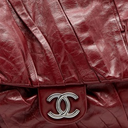 Pre Owned Chanel Red Glazed Leather Twisted Maxi Flap Bag